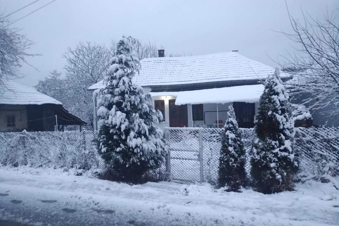 Apartmani Lina Рибарска баня Екстериор снимка